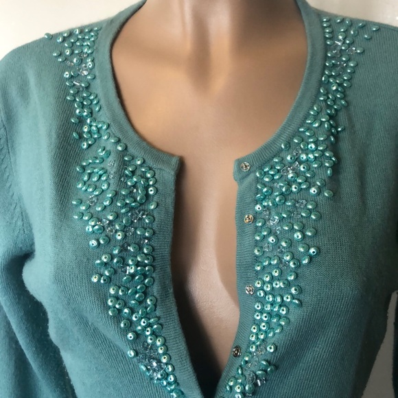 Cute D.F.A. New York Cardigan women’s sweater - Picture 2 of 7